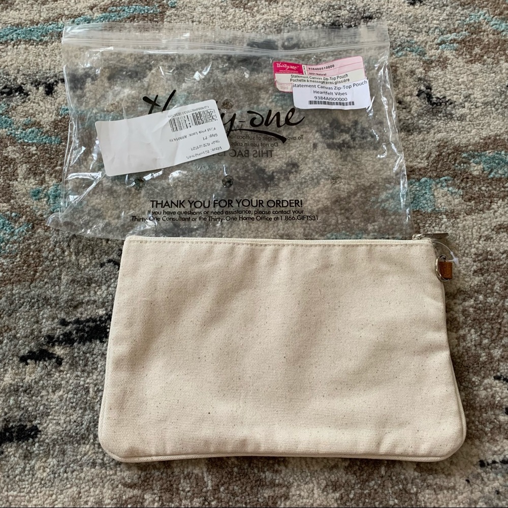 🎃 3/$30 Thirty-One NWTCanvas Heartfelt Vibes Pouch - Picture 2 of 4